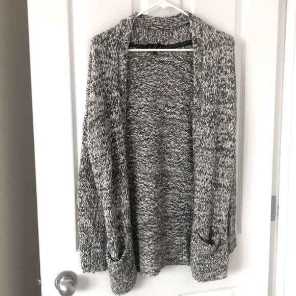 Aritzia Talula Cardigan - Picture 8 of 9